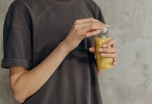Dieta wysokobiałkowa a aktywność fizyczna: jakie są korzyści dla sportowców?
