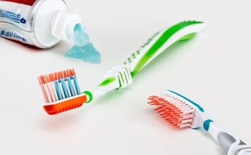 Kiedy szczoteczka Oral-B jest naładowana?